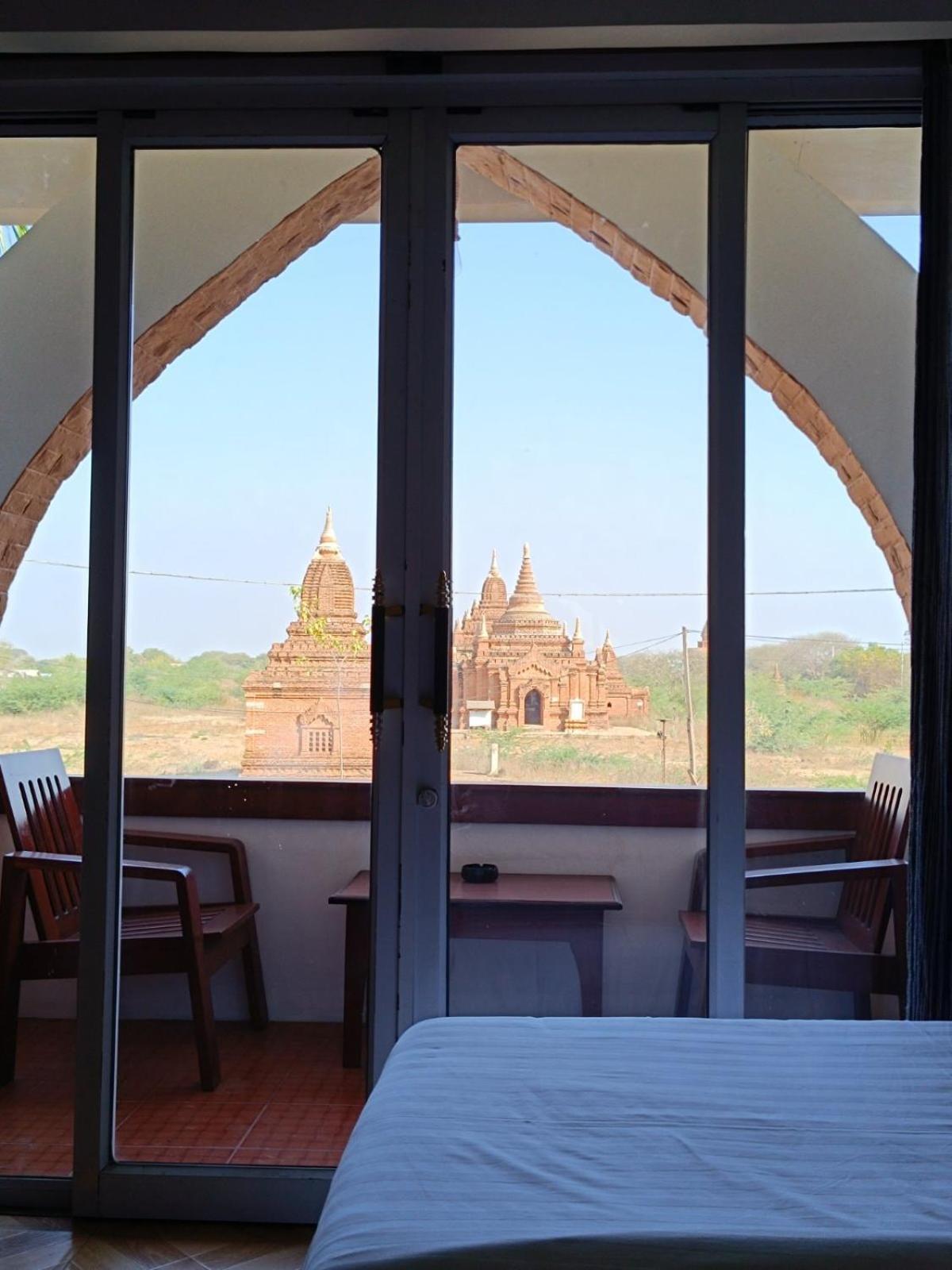Temple View Hotel Bagan Exteriör bild